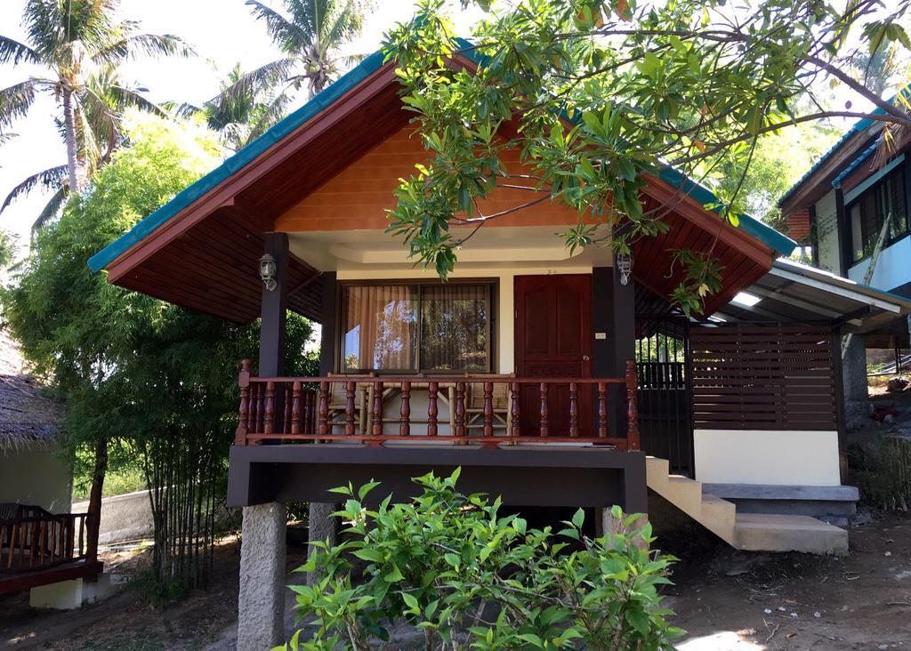 Lucky Resort Haad Yao Exterior photo